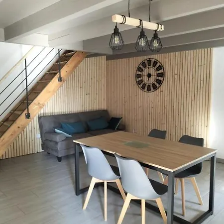 Maison De Campagne * Montusclat