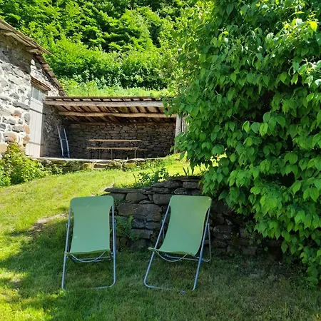 Maison De Campagne * Montusclat