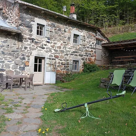 Hébergement de vacances Maison de campagne Montusclat